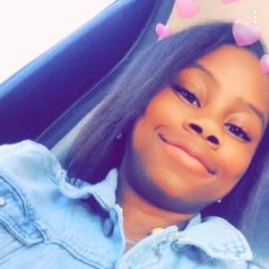 Meet your Posher, Destiny